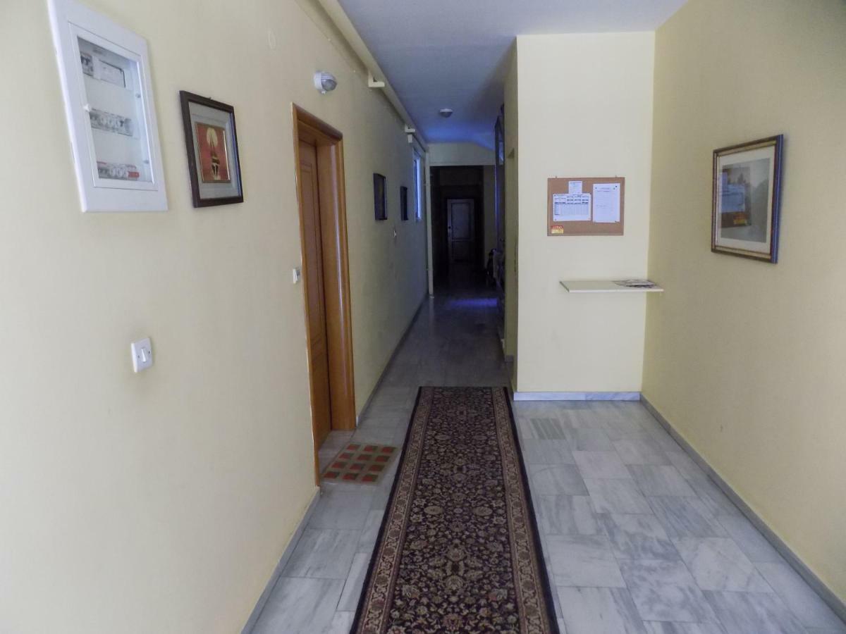 George'S Apartment In Volos Area Bagian luar foto