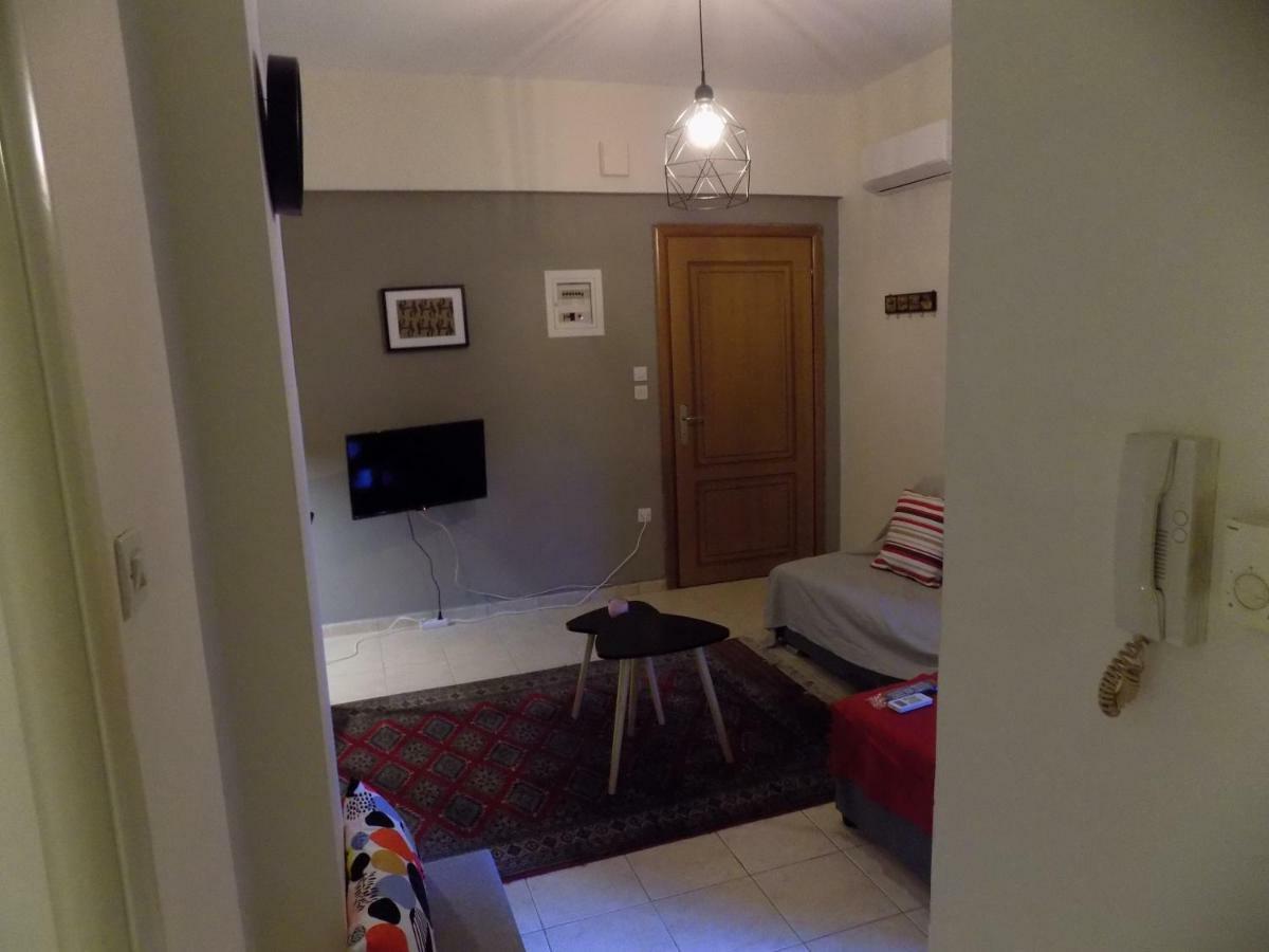 George'S Apartment In Volos Area Bagian luar foto