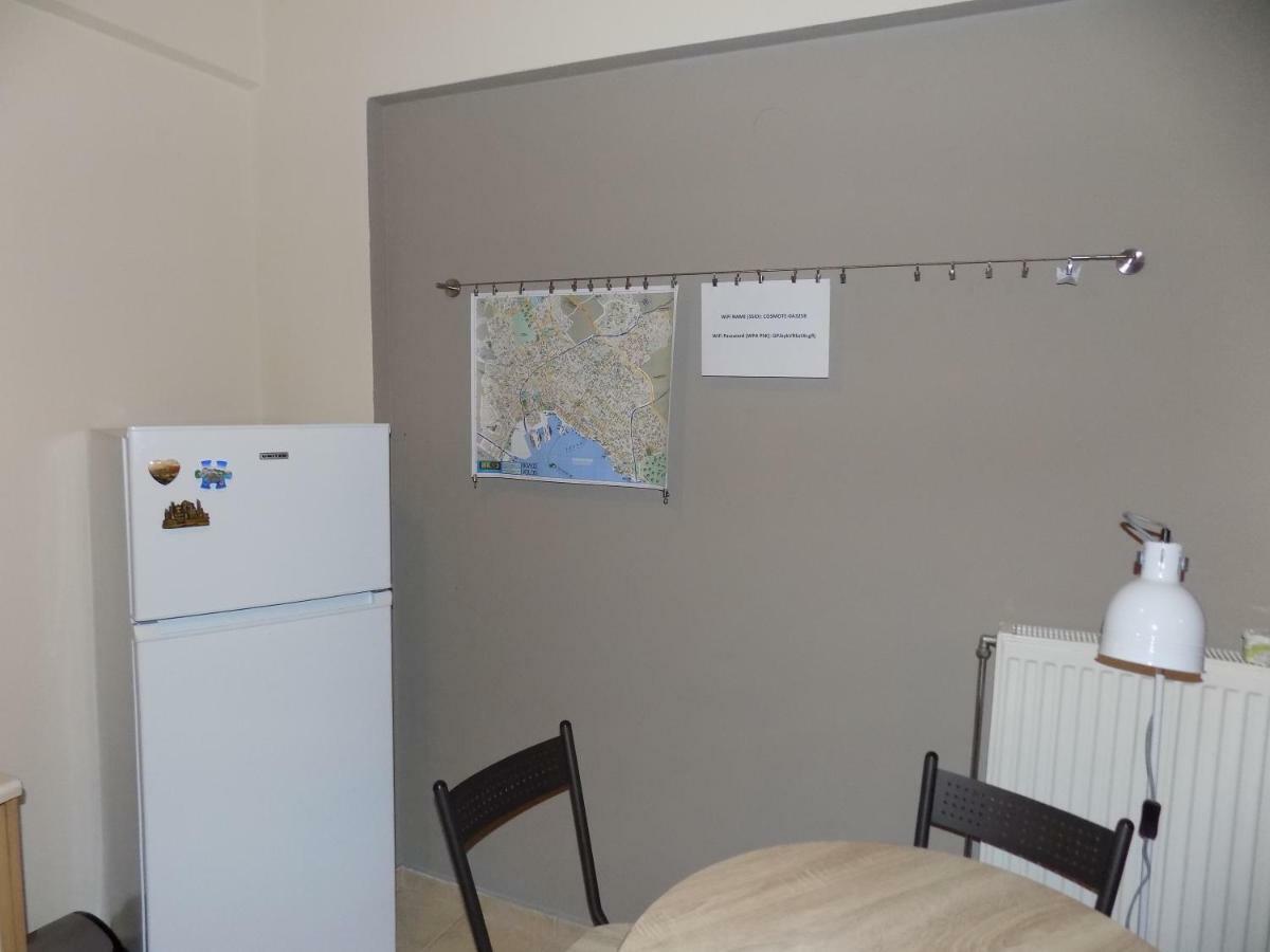 George'S Apartment In Volos Area Bagian luar foto