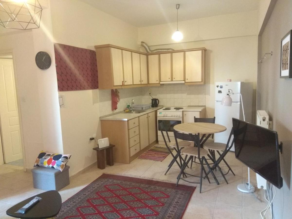 George'S Apartment In Volos Area Bagian luar foto